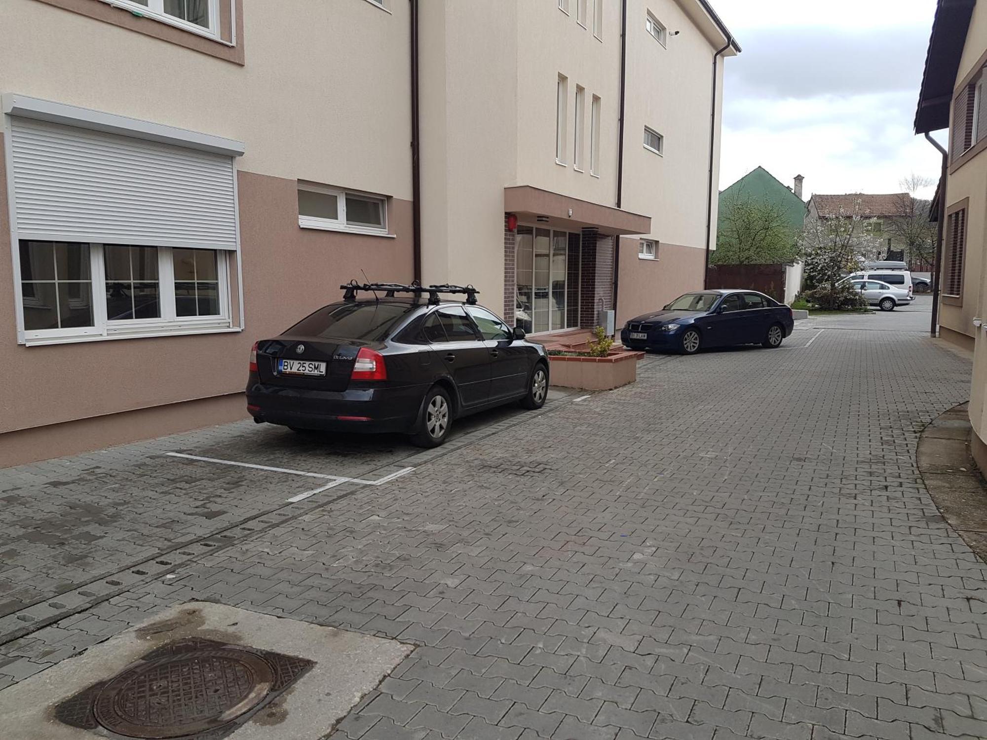 Schiller Apartment 57 - Free Private Parking Brassó Kültér fotó
